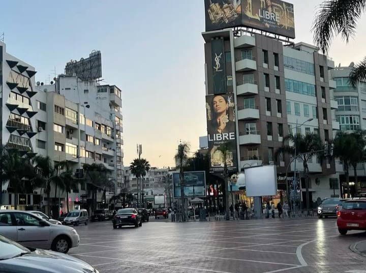 From Casablanca: Private 6-Day Morocco Tour to Chefchaouen, Fes, Sahara & Marrakech